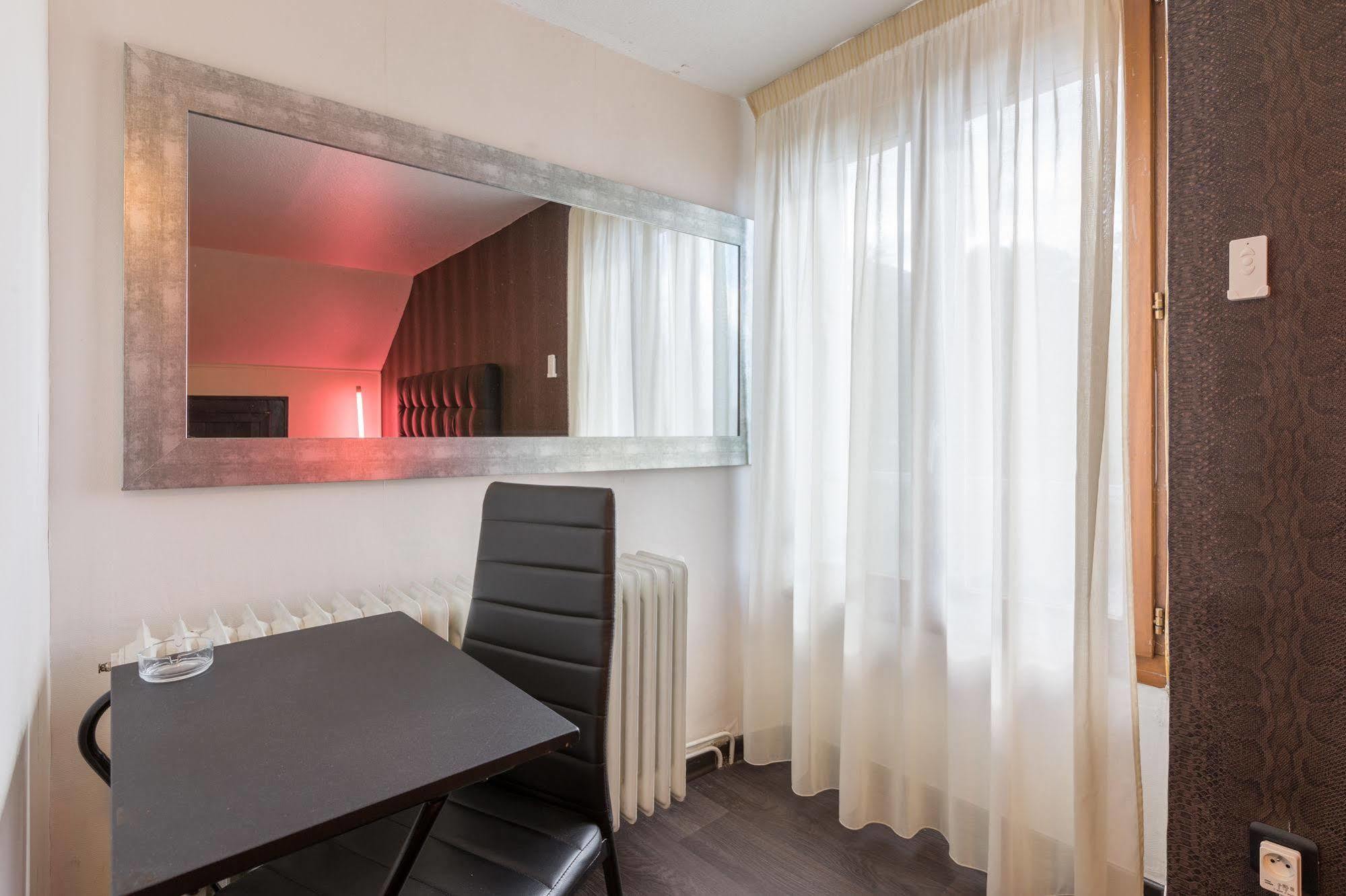 Alp'Hotel Voreppe Ngoại thất bức ảnh
