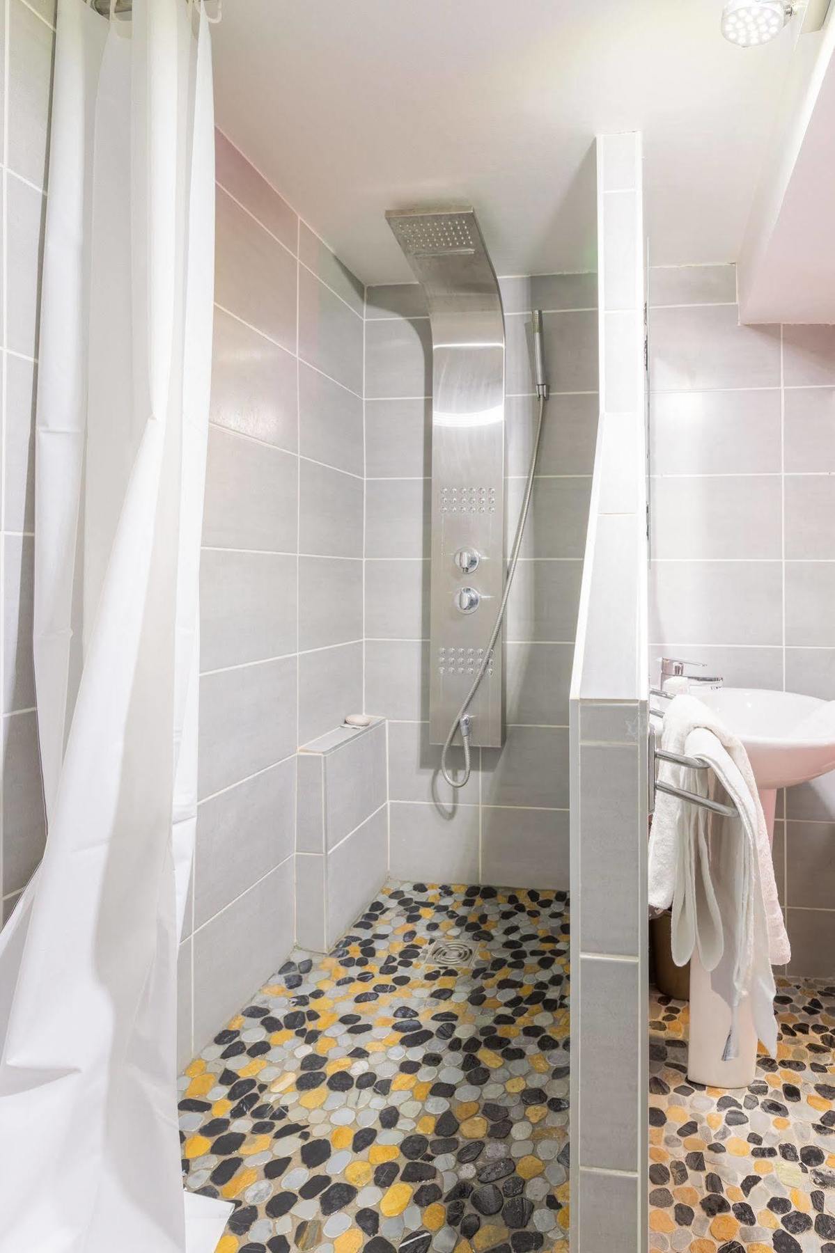 Alp'Hotel Voreppe Ngoại thất bức ảnh