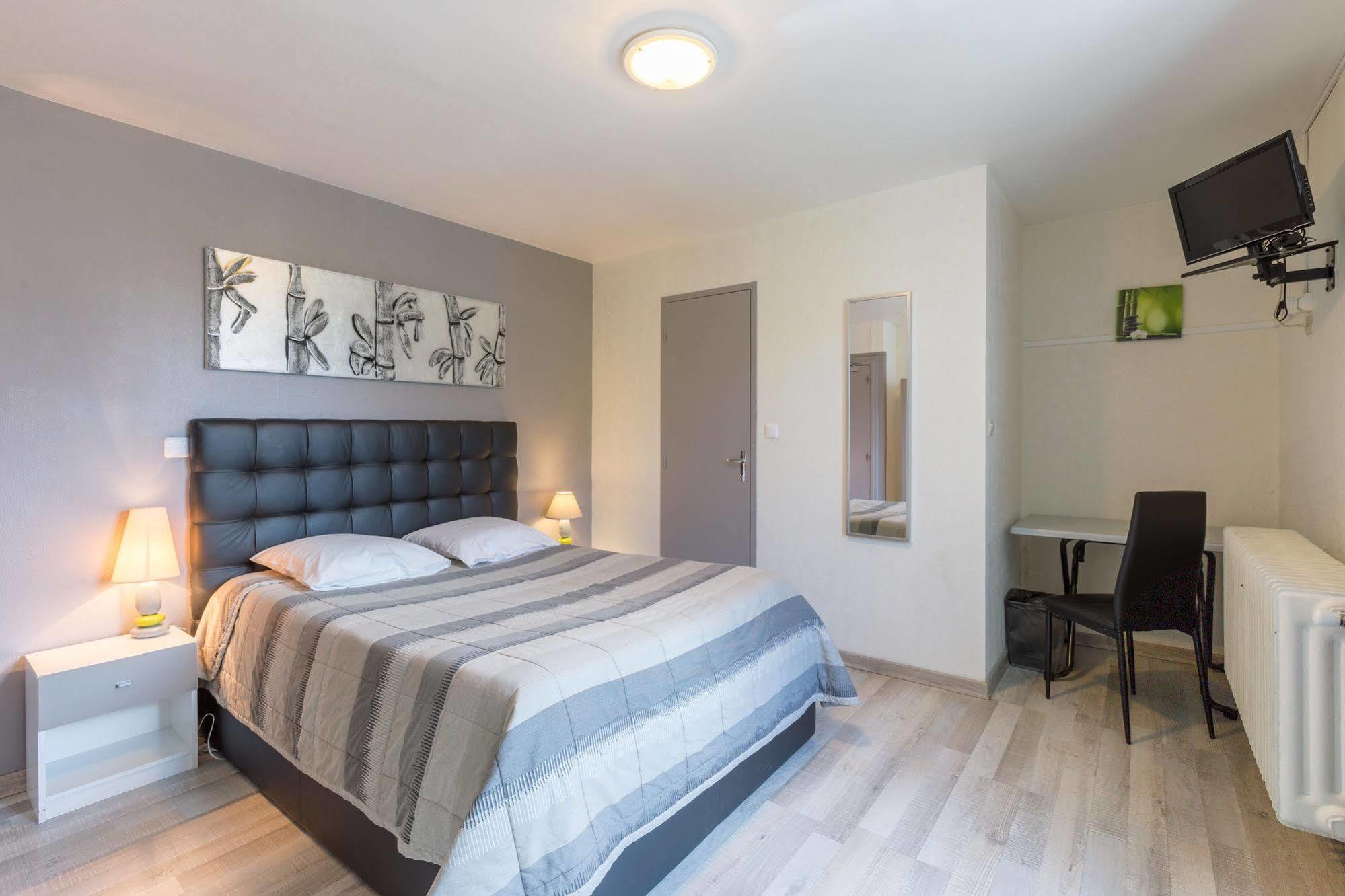 Alp'Hotel Voreppe Ngoại thất bức ảnh