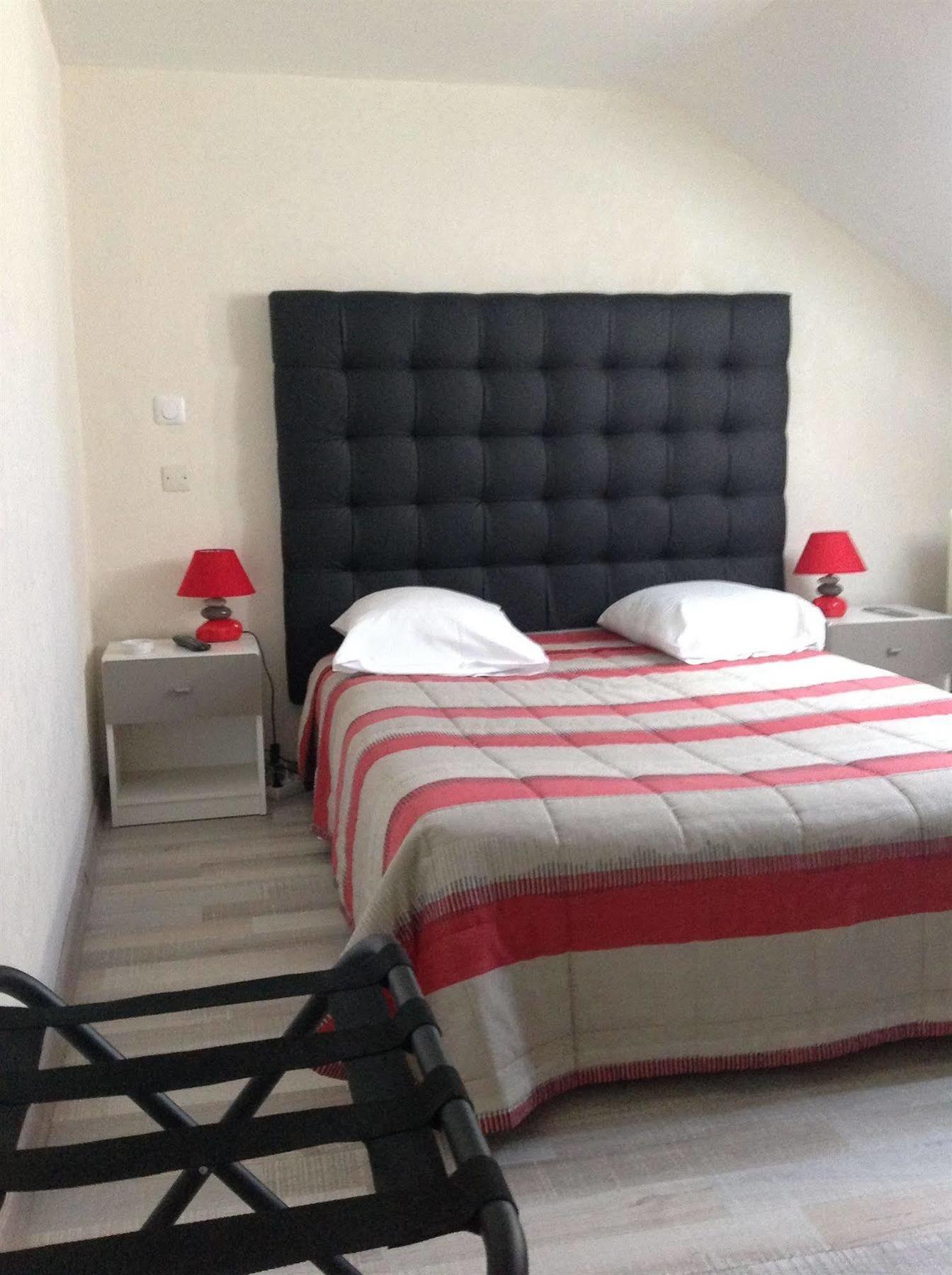 Alp'Hotel Voreppe Ngoại thất bức ảnh