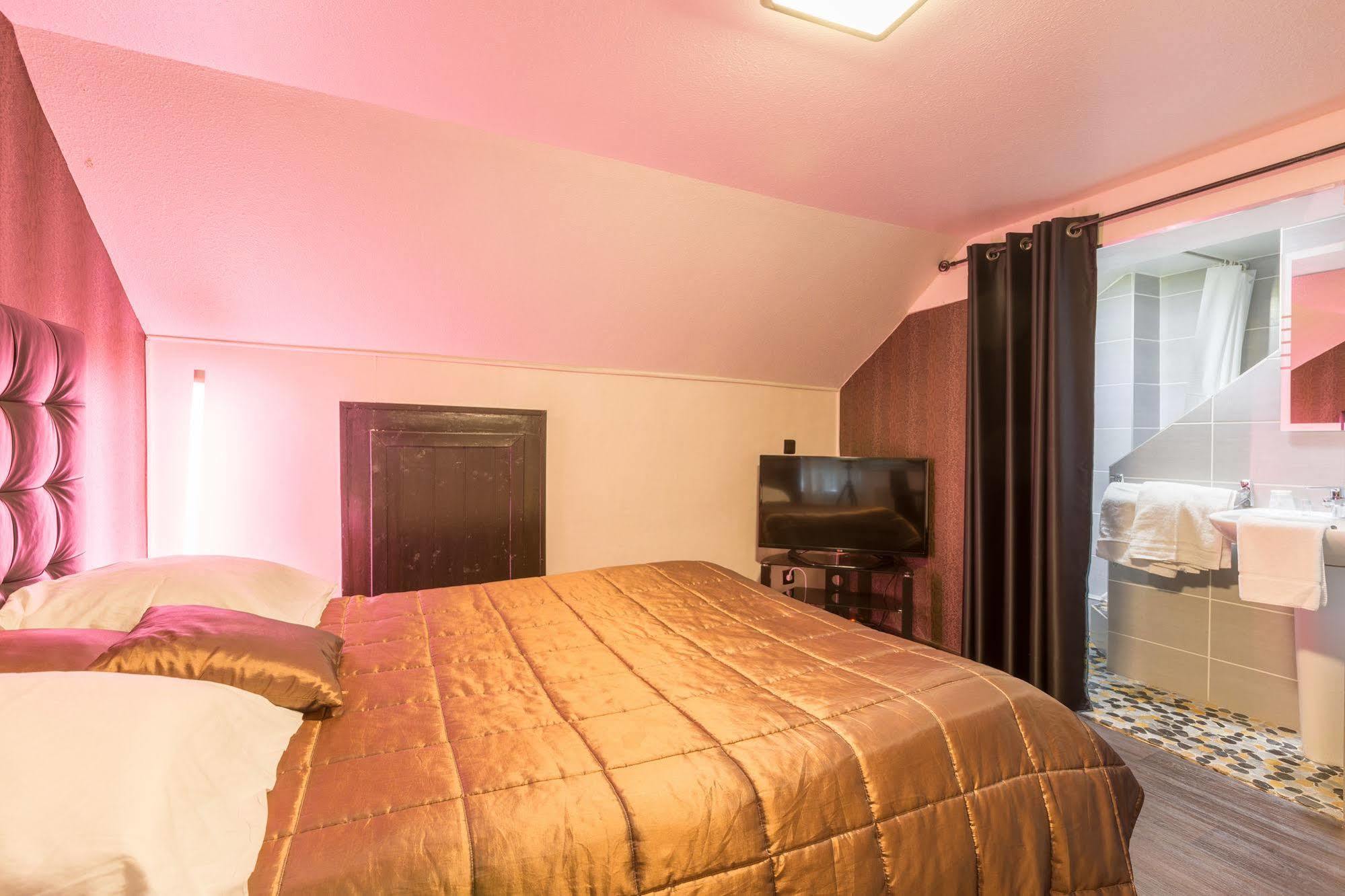 Alp'Hotel Voreppe Ngoại thất bức ảnh